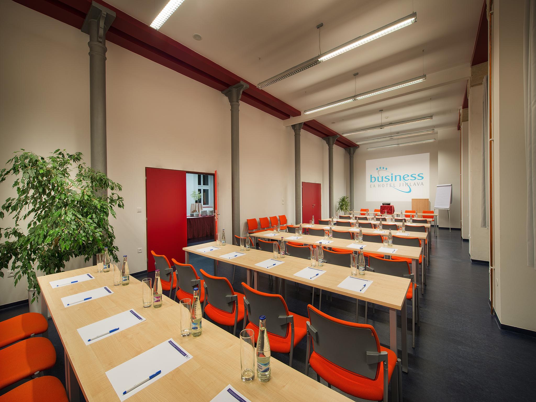 Ea Business Hotel Jihlava Kültér fotó