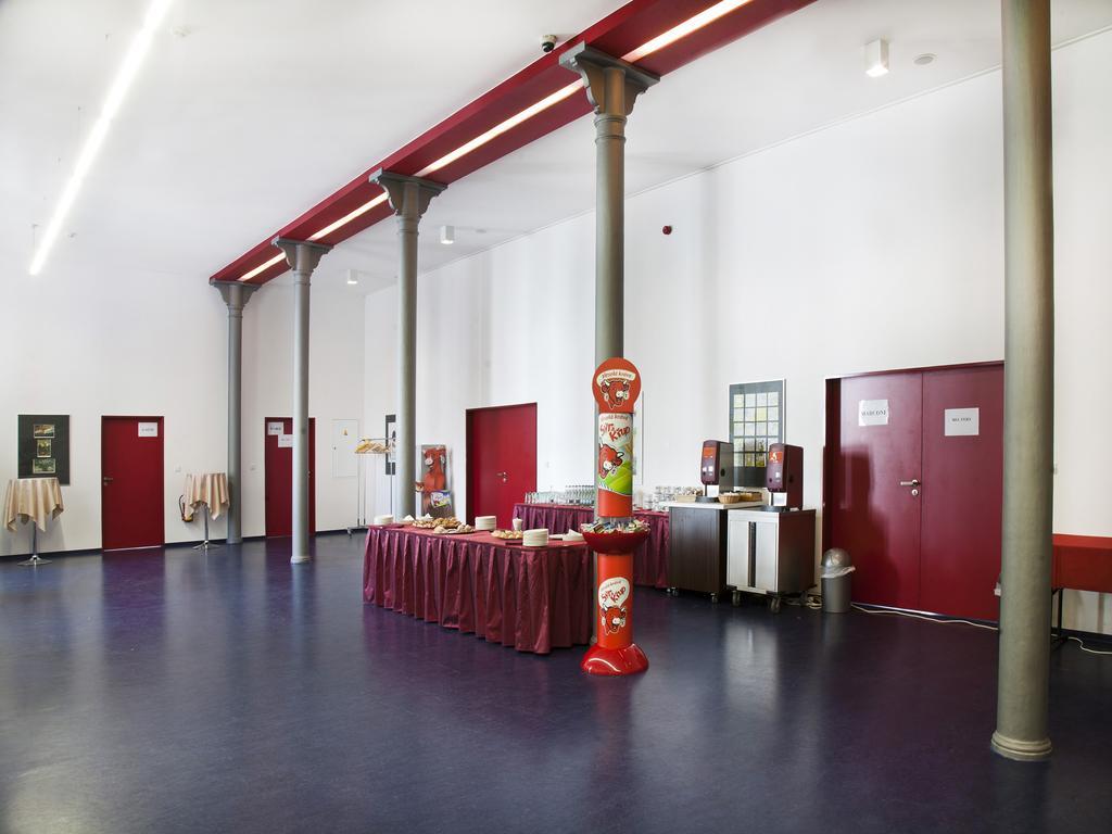 Ea Business Hotel Jihlava Kültér fotó