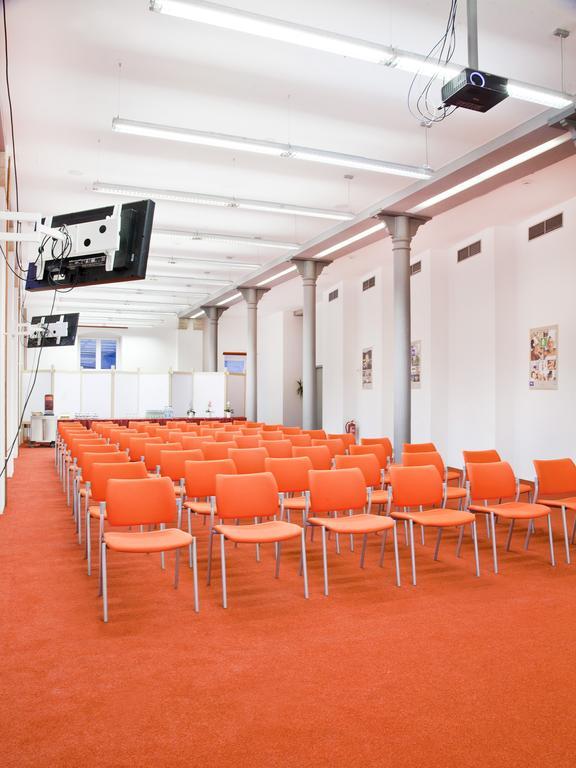 Ea Business Hotel Jihlava Kültér fotó