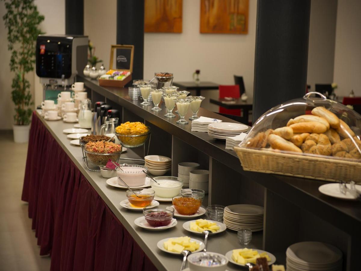 Ea Business Hotel Jihlava Kültér fotó