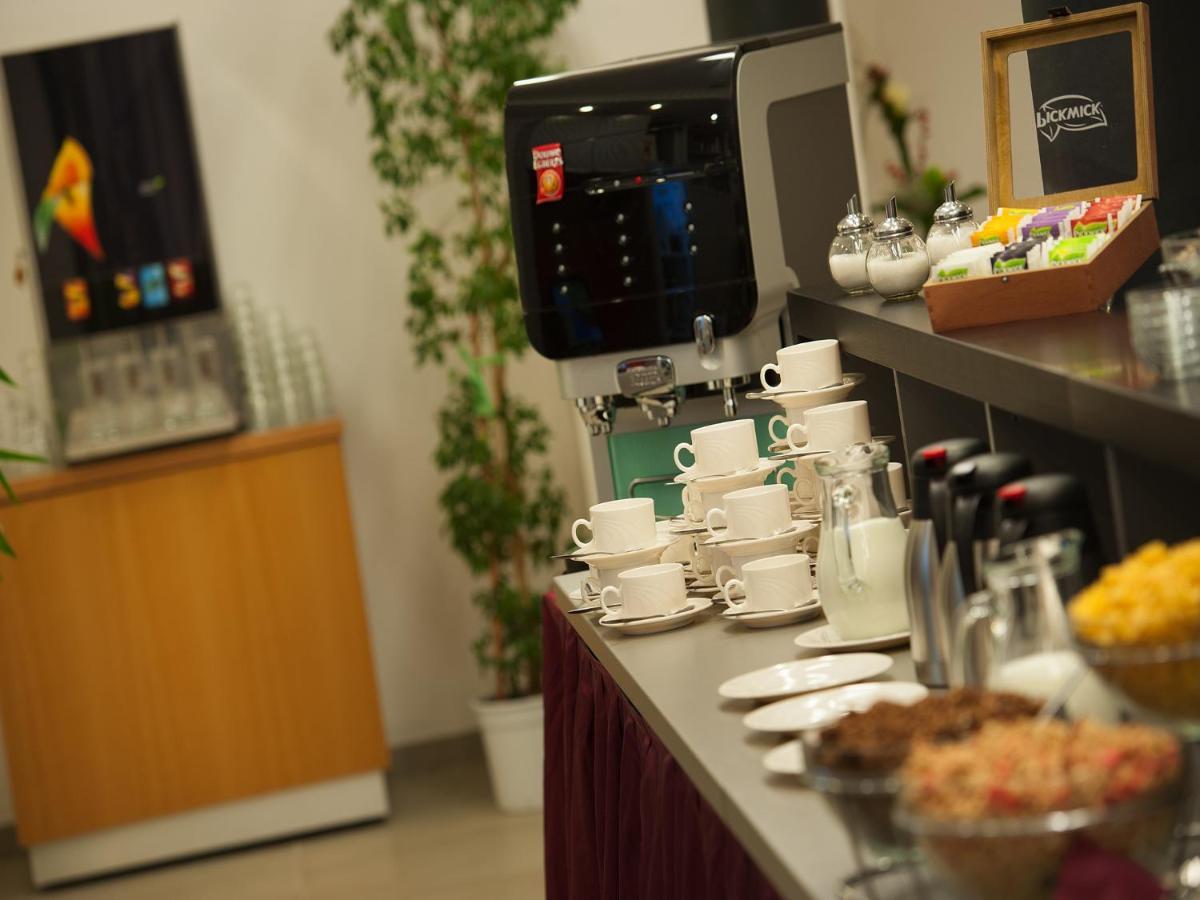 Ea Business Hotel Jihlava Kültér fotó