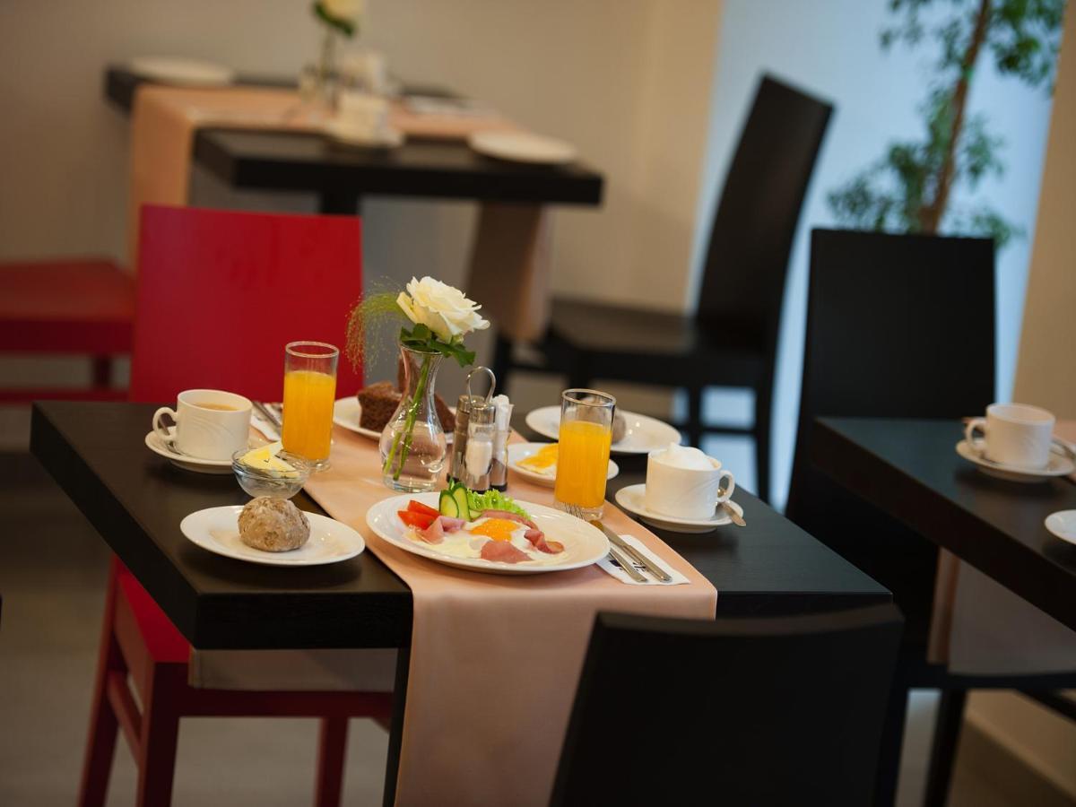 Ea Business Hotel Jihlava Kültér fotó
